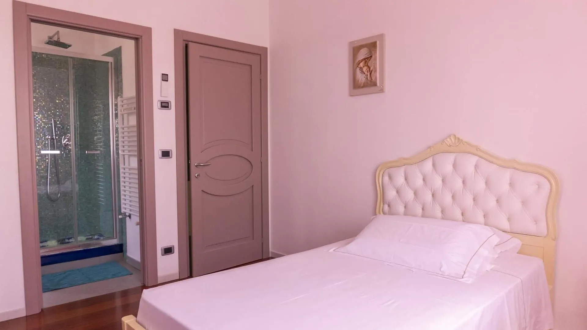 Villa Con Piscina - Livorno
