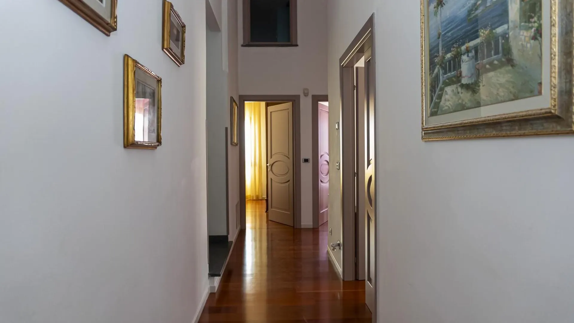 Villa Con Piscina - Livorno