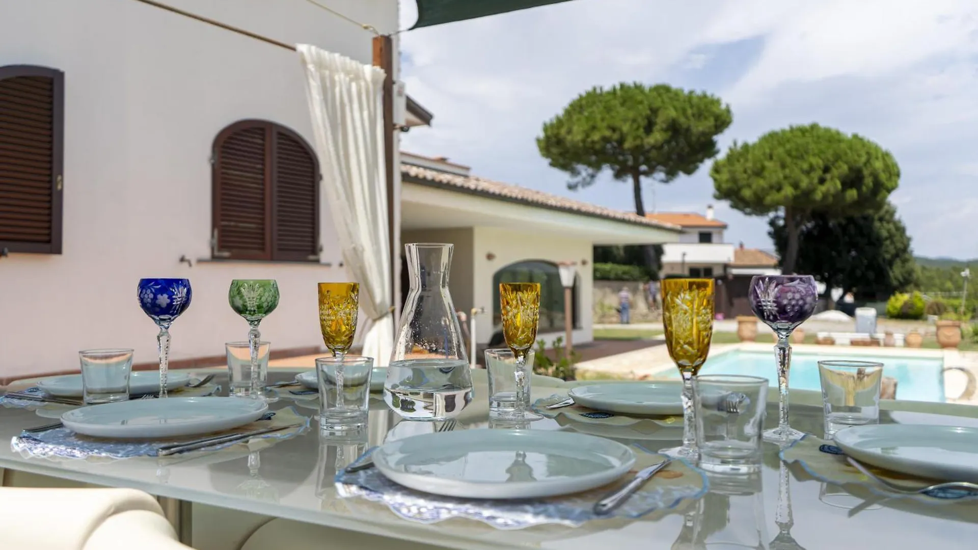 Villa Con Piscina - Livorno
